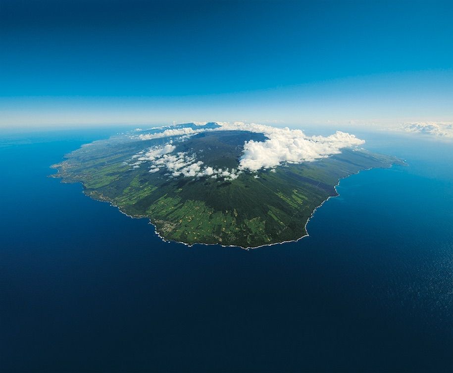 Paysages entre montagnes, volcans et plages